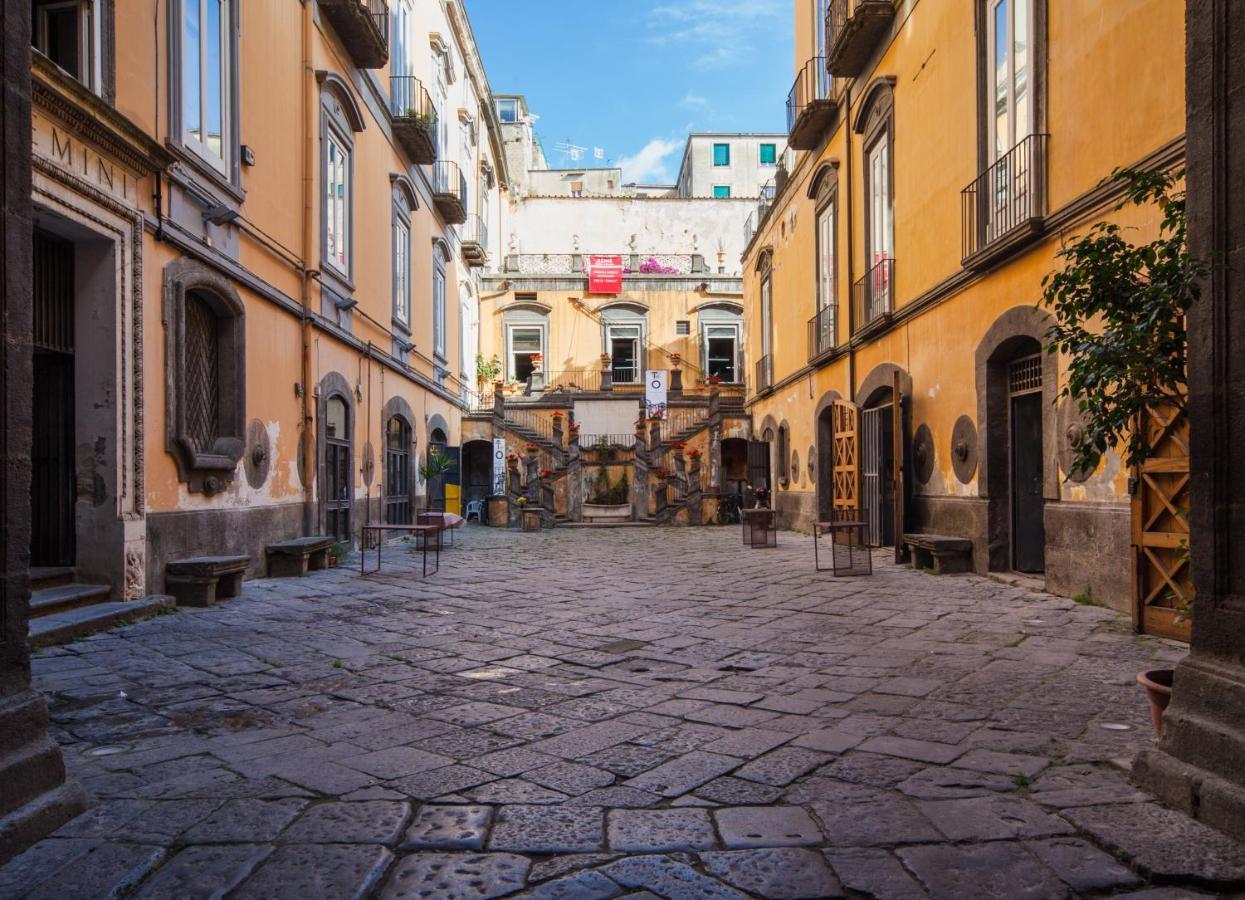 Palazzo Marigliano - Serviced Apartments Napoli Bagian luar foto