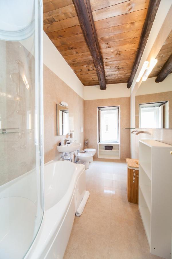 Palazzo Marigliano - Serviced Apartments Napoli Bagian luar foto