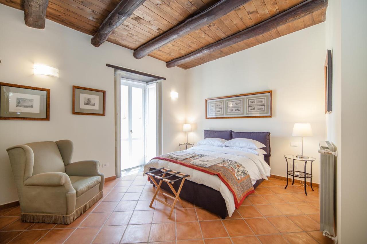 Palazzo Marigliano - Serviced Apartments Napoli Bagian luar foto