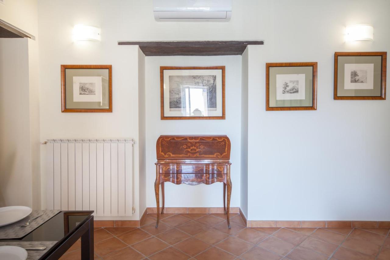 Palazzo Marigliano - Serviced Apartments Napoli Bagian luar foto